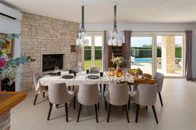 House K1, for 12 persons