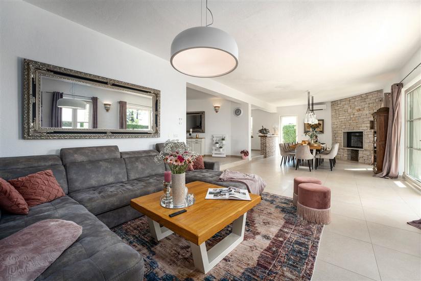 House K1, for 12 persons