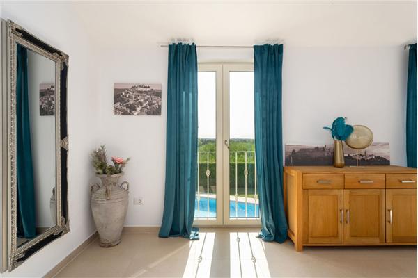 House K1, for 12 persons