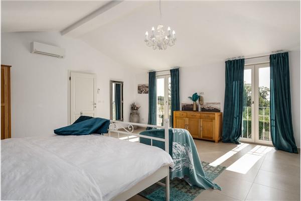 House K1, for 12 persons