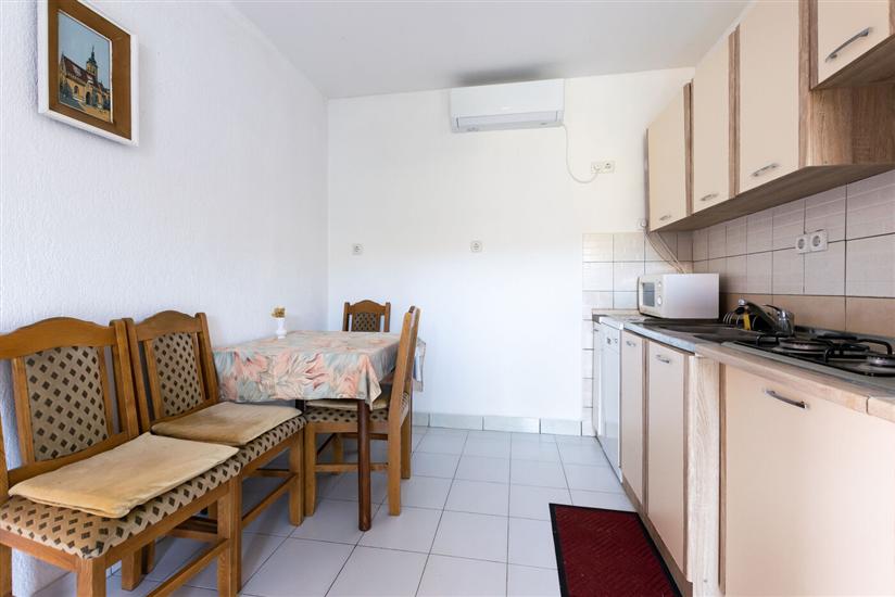 Apartment A1, for 3 persons