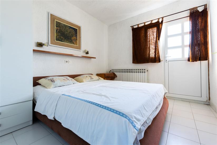 Apartment A1, for 3 persons