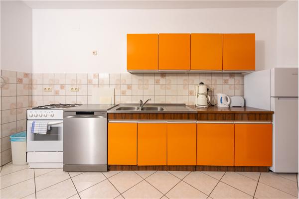 Apartment A1, for 8 persons