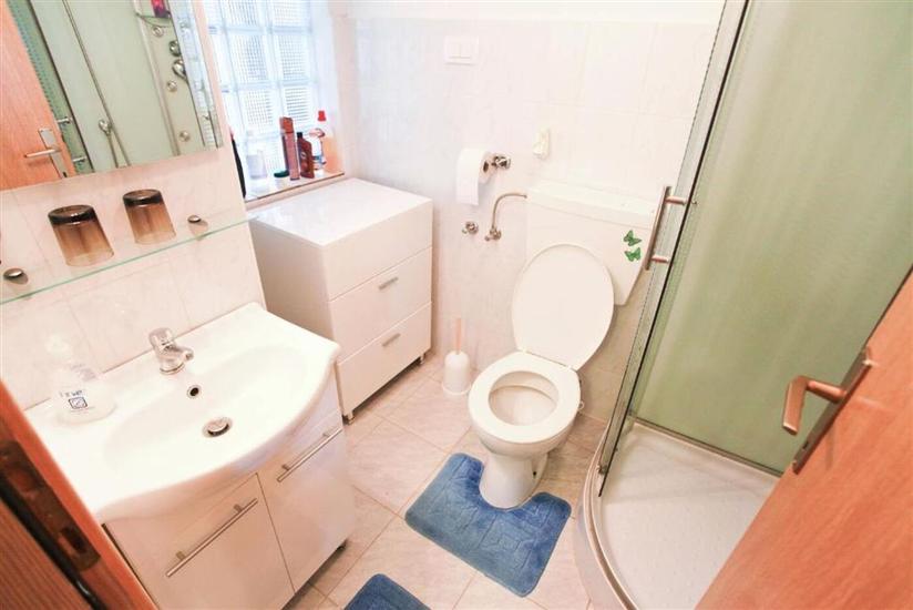 House K1, for 10 persons