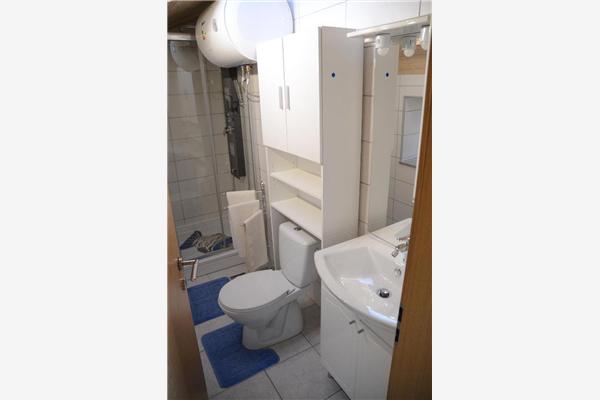 House K1, for 10 persons