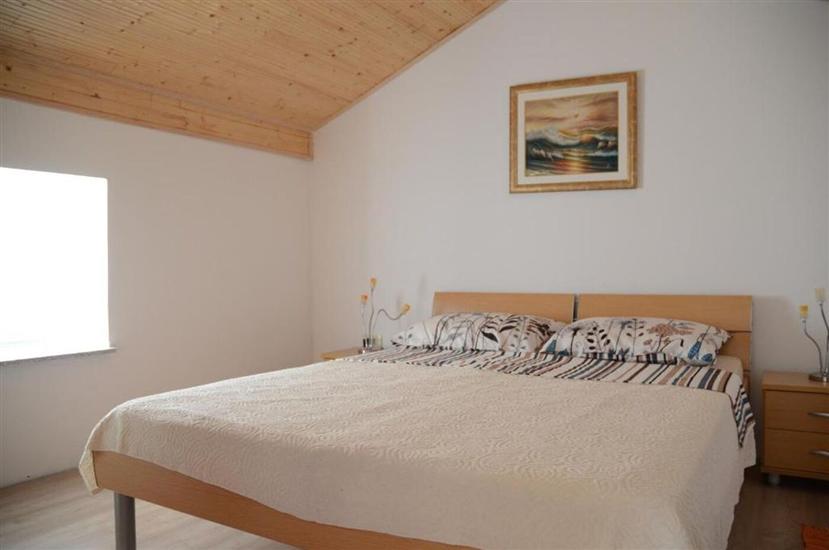 House K1, for 10 persons