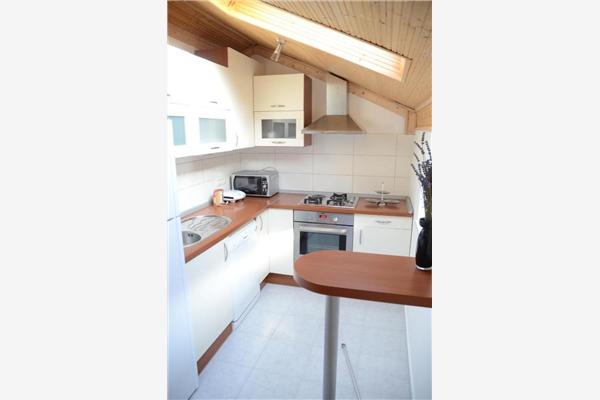 House K1, for 10 persons