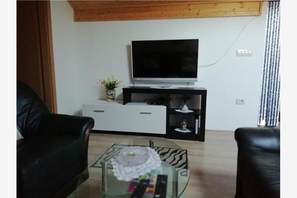 House K1, for 10 persons