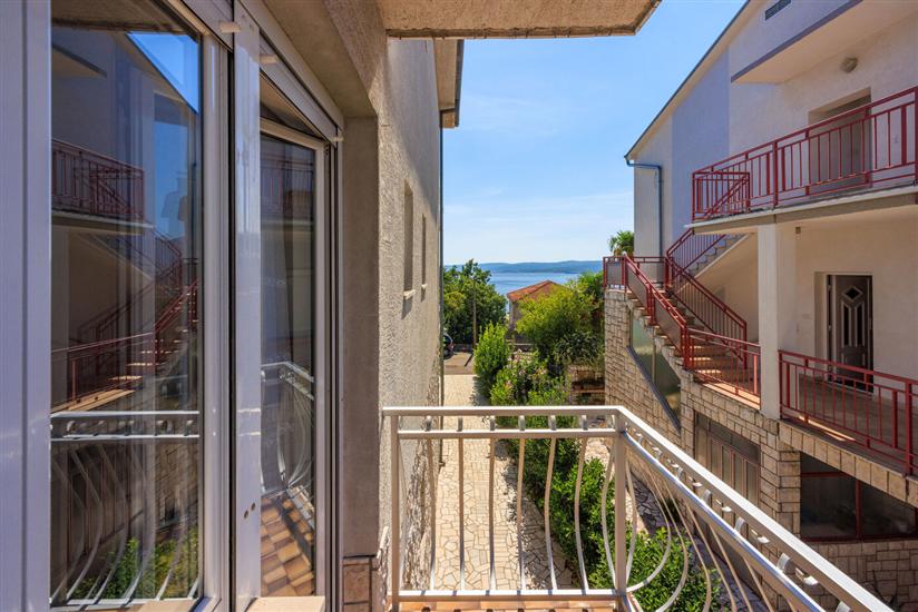 Apartment A1, for 8 persons