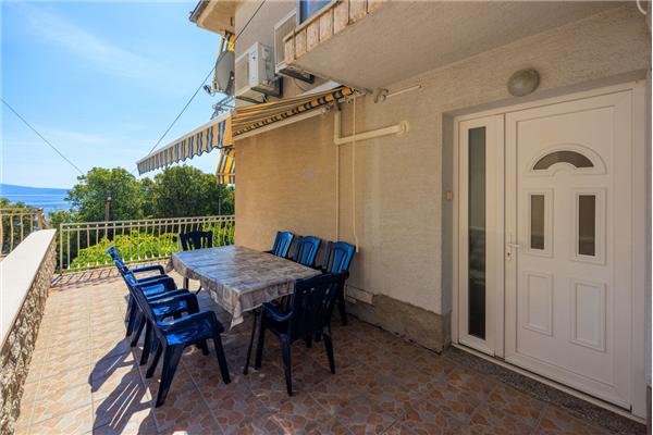 Apartment A1, for 8 persons