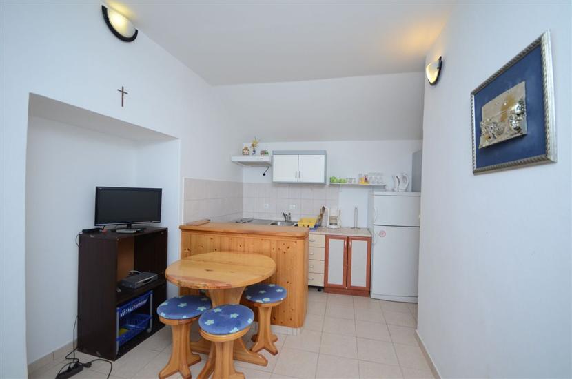 Apartment A2, for 3 persons