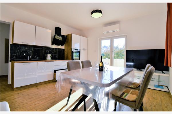 Apartman A1, na 5 osebe