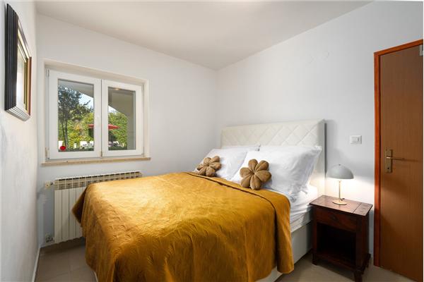 House K1, for 12 persons