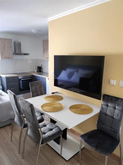 Apartment A4, for 3 persons