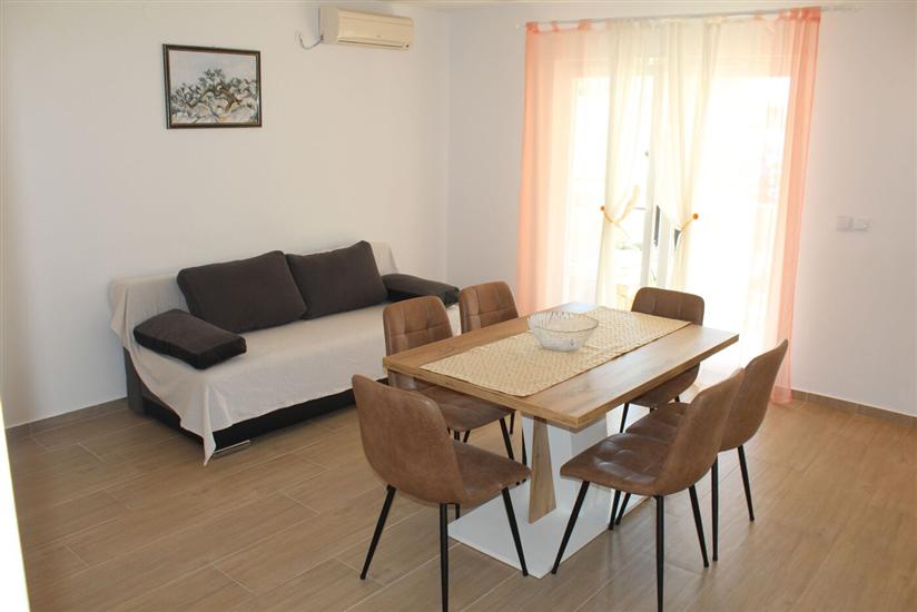 Apartment A1, for 5 persons