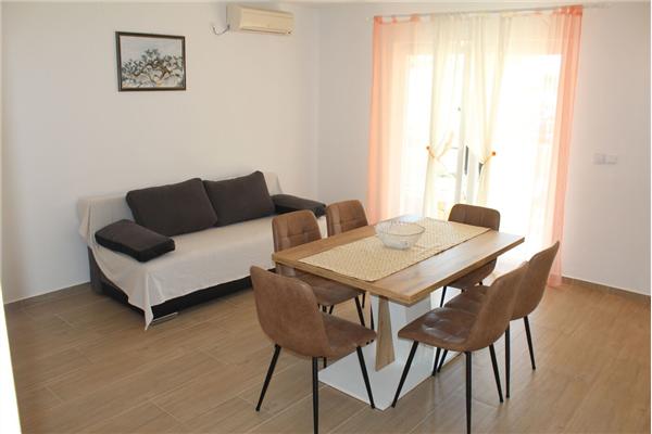 Apartment A1, for 5 persons