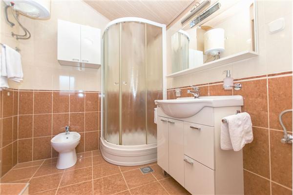 House K2, for 2 persons