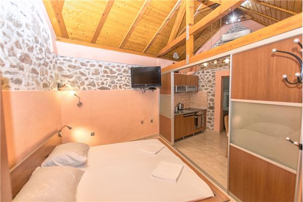 House K2, for 2 persons