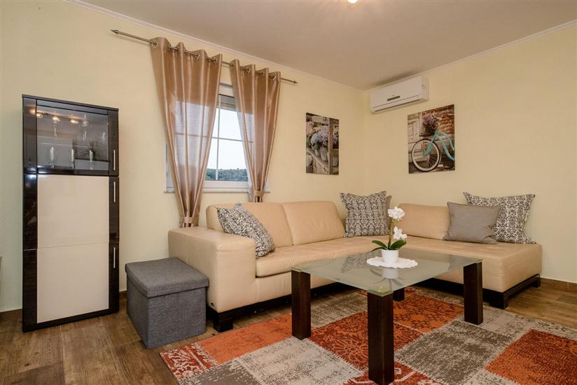 Apartment A4, for 4 persons