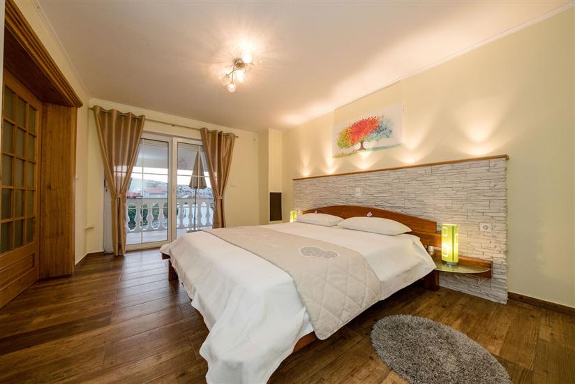 Apartment A4, for 4 persons