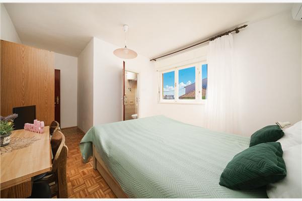 Room S5, for 2 persons