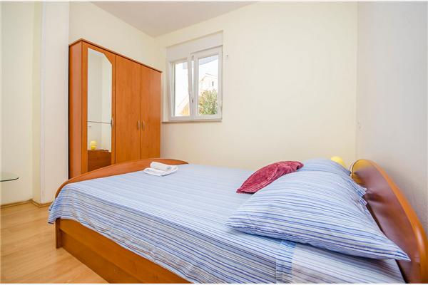 Apartment A1, for 5 persons