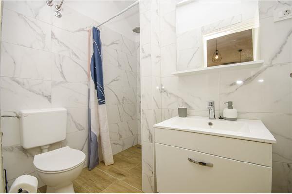 Apartment A1, for 5 persons