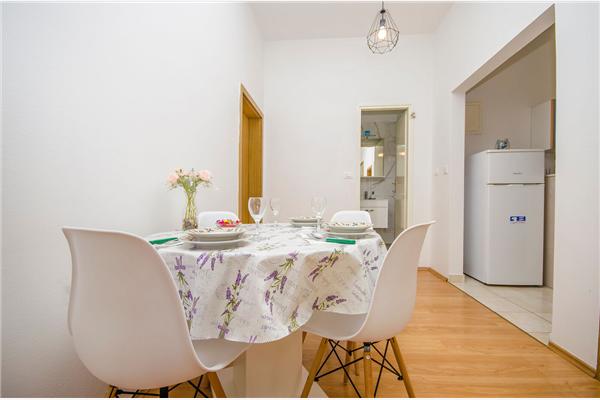 Apartment A1, for 5 persons