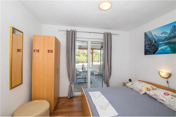 Apartment A4, for 3 persons