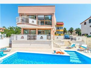 Villa ALTE MUEHLE**** Cittanova (Novigrad), Dimensioni 200,00 m2, Alloggi con piscina