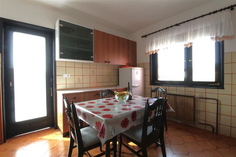 Apartment A1, for 6 persons