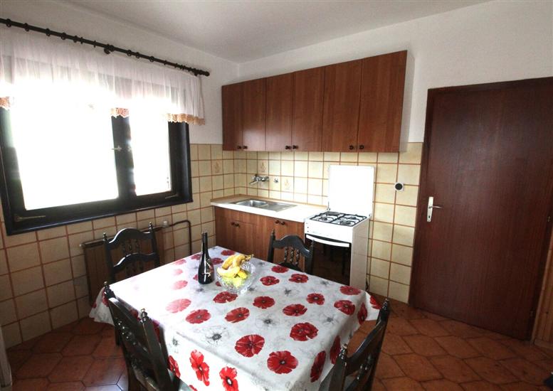 Apartment A1, for 6 persons