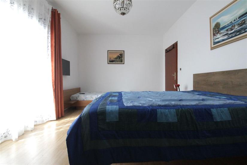 Apartment A1, for 6 persons