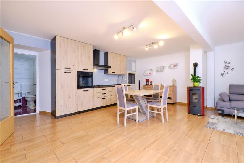 Apartment A2, for 3 persons