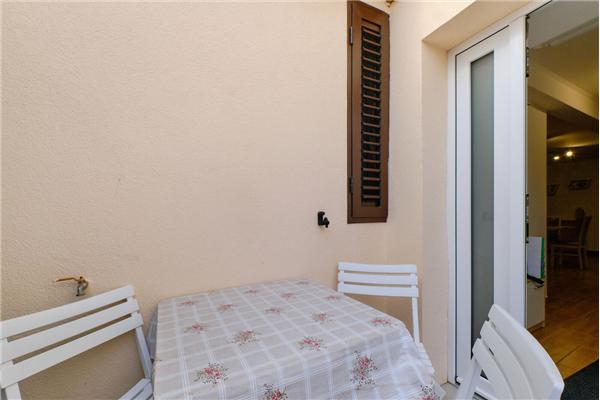 Apartment A2, for 3 persons