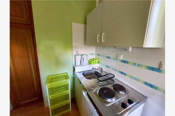 Room S1, for 2 persons