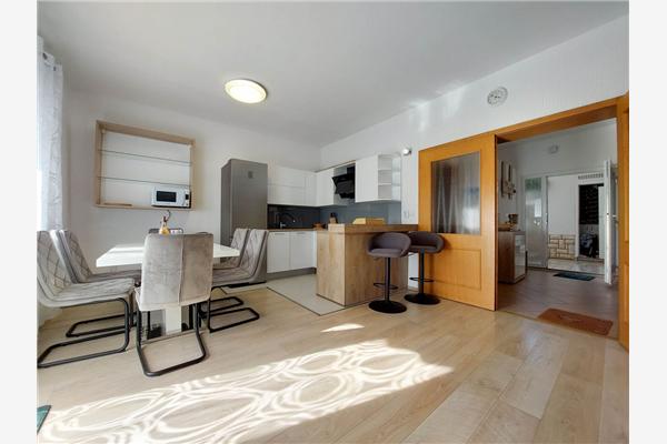 House A1, for 10 persons