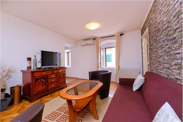 Apartment A1, for 6 persons