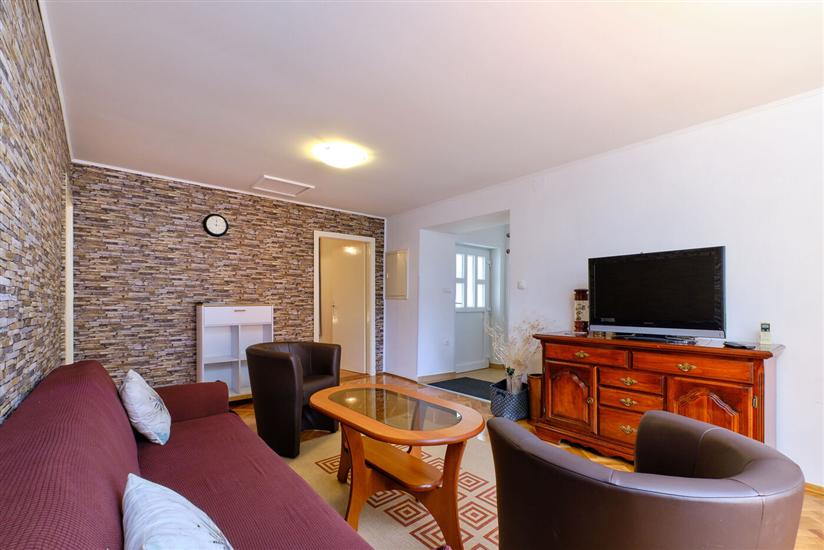 Apartment A1, for 6 persons