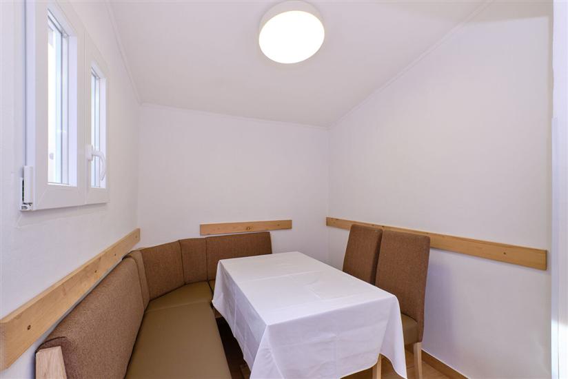 Apartment A1, for 6 persons