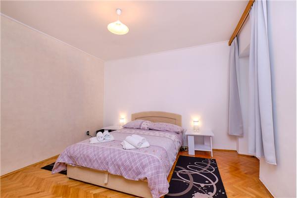 Apartment A1, for 6 persons