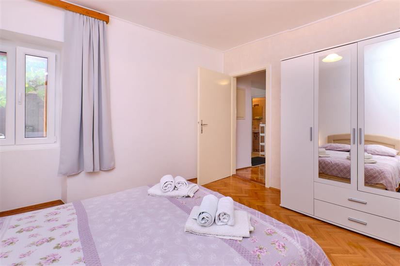 Apartment A1, for 6 persons