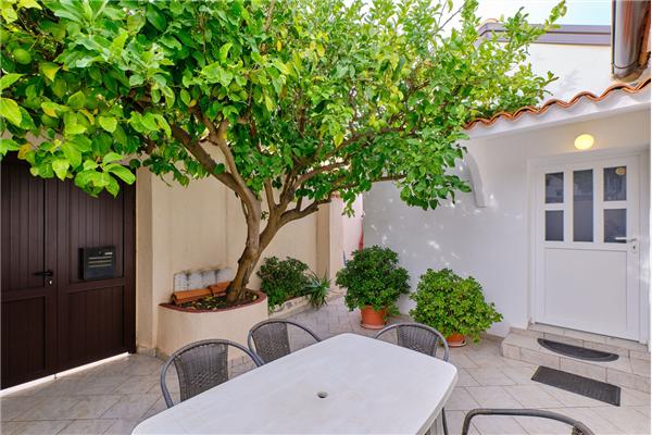 Apartment A1, for 6 persons