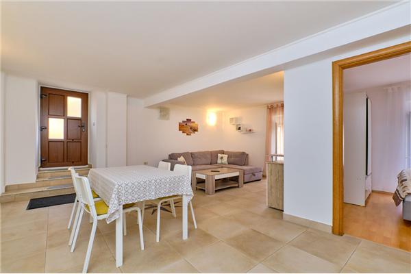 Apartment A1, for 3 persons