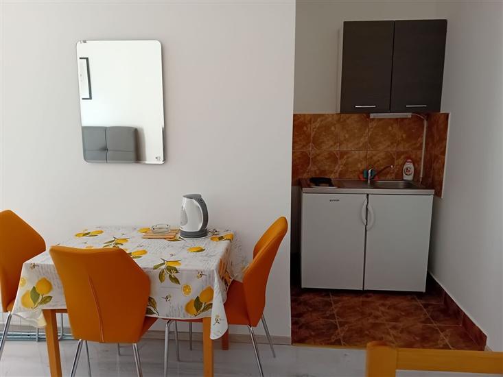 Apartment A4, for 3 persons