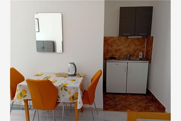 Apartment A4, for 3 persons