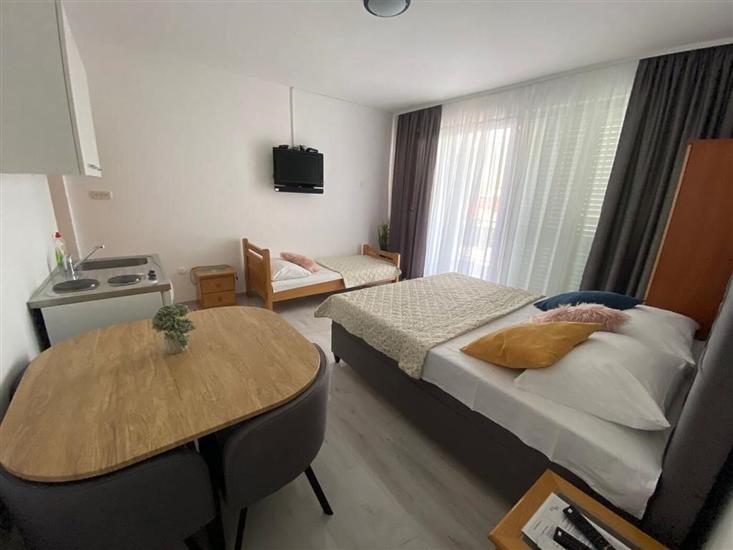 Apartment A5, for 3 persons