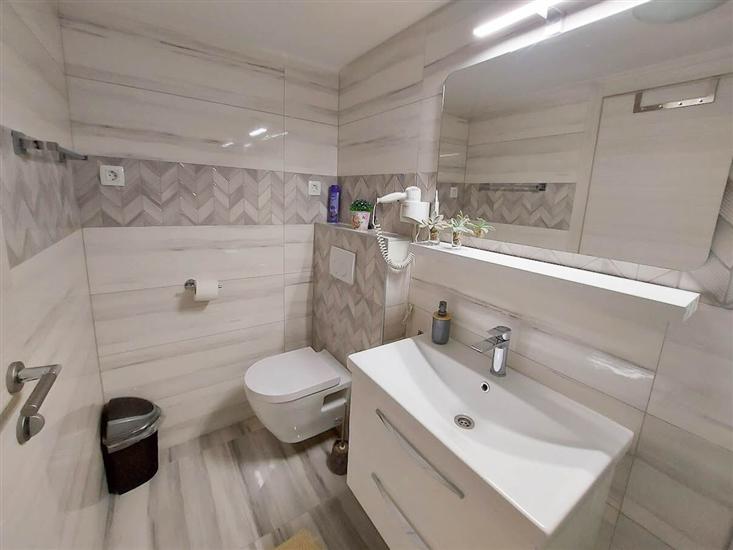 Apartment A4, for 3 persons