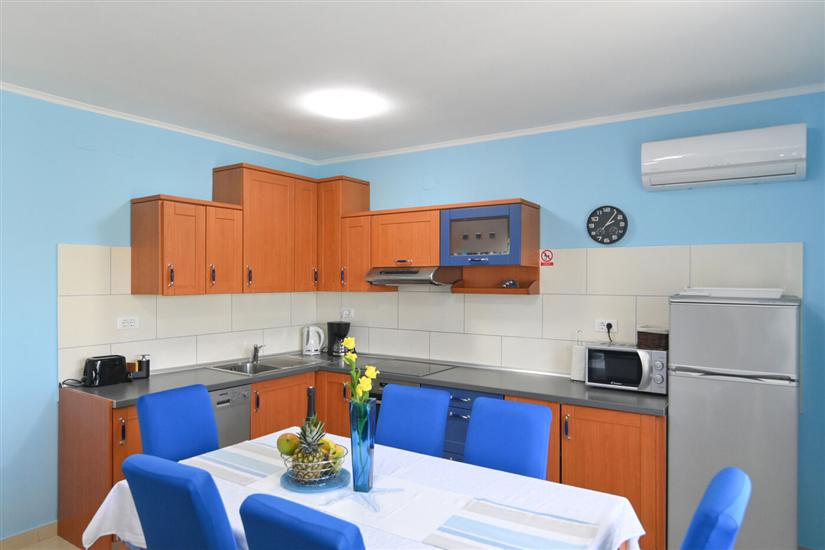 Apartment A1, for 6 persons