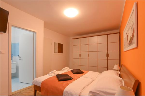 Apartment A1, for 6 persons